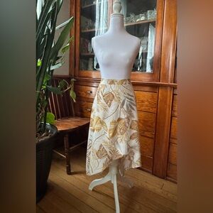 SHEIN High-Low Skirt with Leaf Pattern